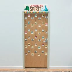 Brand new 🤩 Wild Encounters VBS Door Curtain with Border 😀